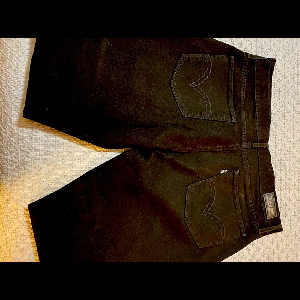 Women black Levi 524 skinny W 31 L 31